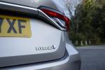 Toyota Corolla Hybrid Sedan 2019 года (UK)